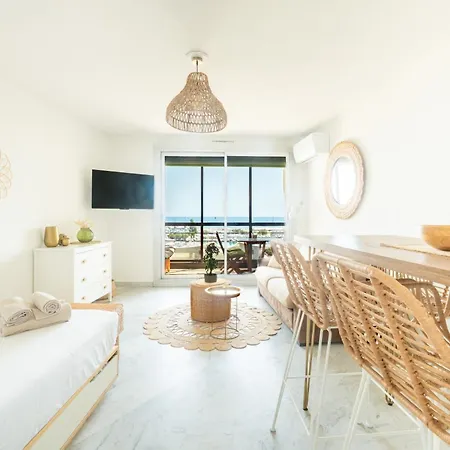 Chic & Cosy Vue Mer, Clim, Parking Apartmán