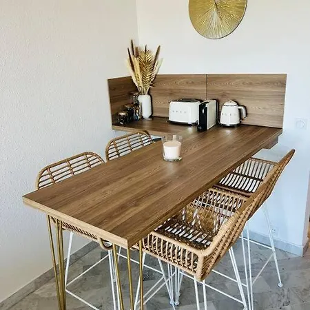 Chic & Cosy Vue Mer, Clim, Parking Apartment *